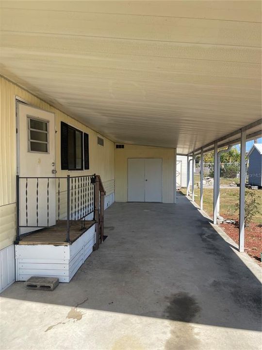 For Sale: $159,900 (2 beds, 2 baths, 1104 Square Feet)