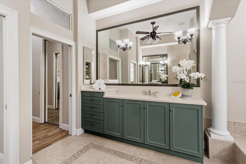 For Sale: $1,495,000 (5 beds, 3 baths, 4426 Square Feet)