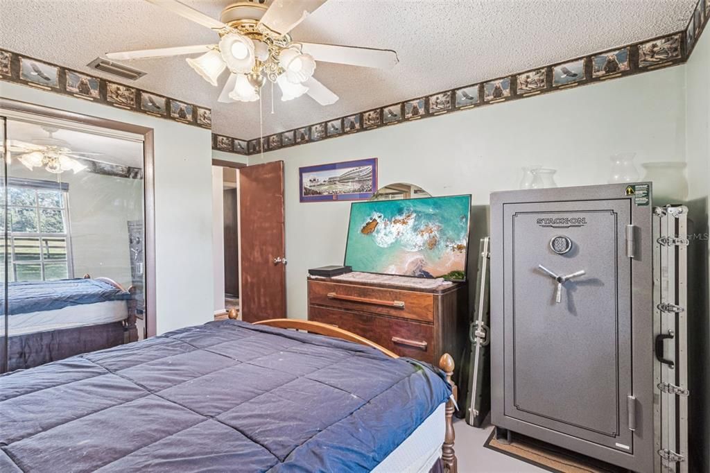 待售: $575,000 (4 贝兹, 3 浴室, 2193 平方英尺)