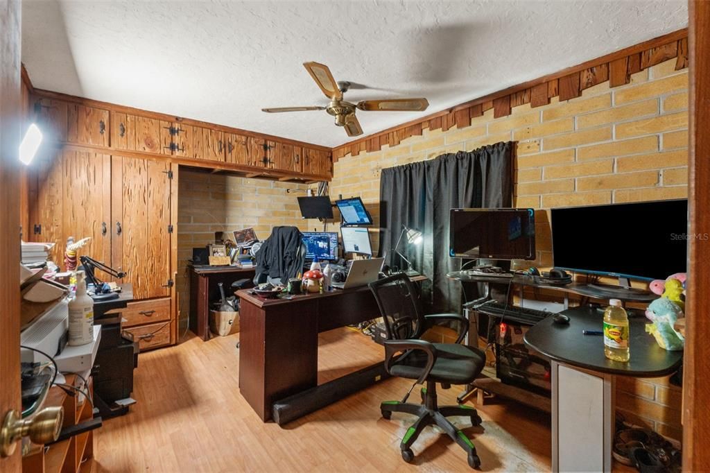 待售: $350,000 (3 贝兹, 2 浴室, 1498 平方英尺)