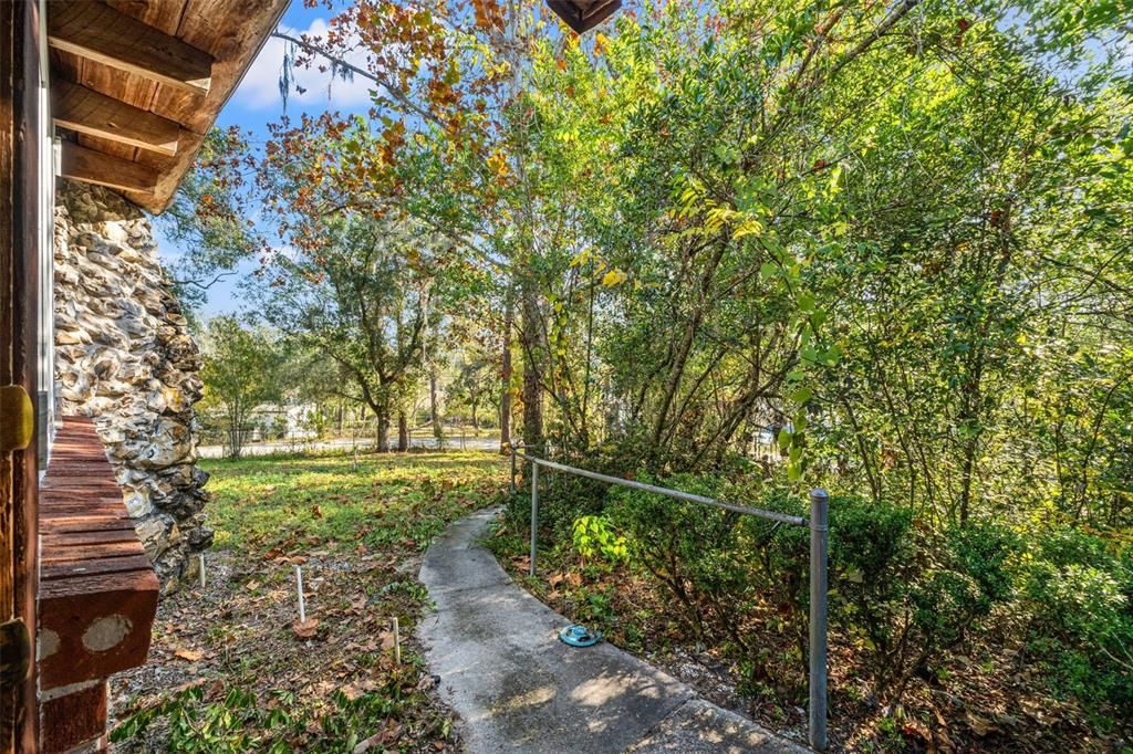 待售: $350,000 (3 贝兹, 2 浴室, 1498 平方英尺)