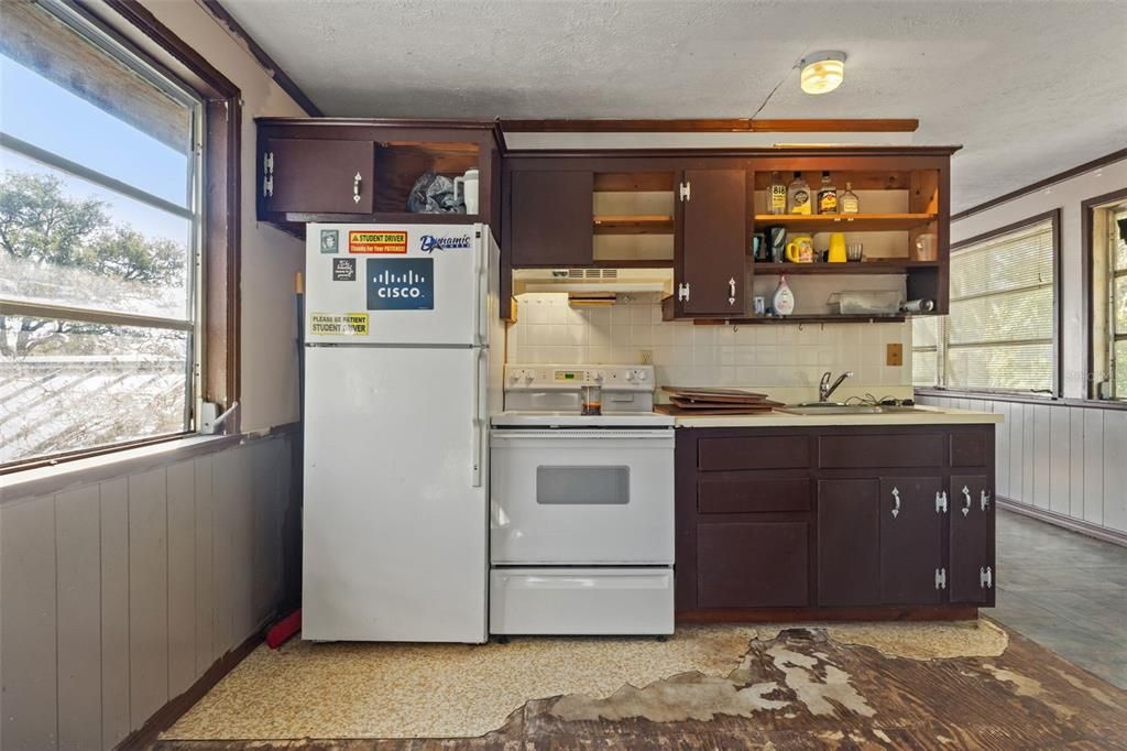 待售: $350,000 (3 贝兹, 2 浴室, 1498 平方英尺)