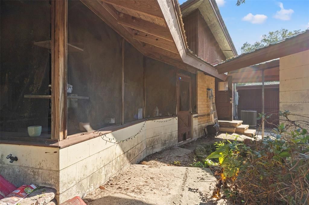 待售: $350,000 (3 贝兹, 2 浴室, 1498 平方英尺)