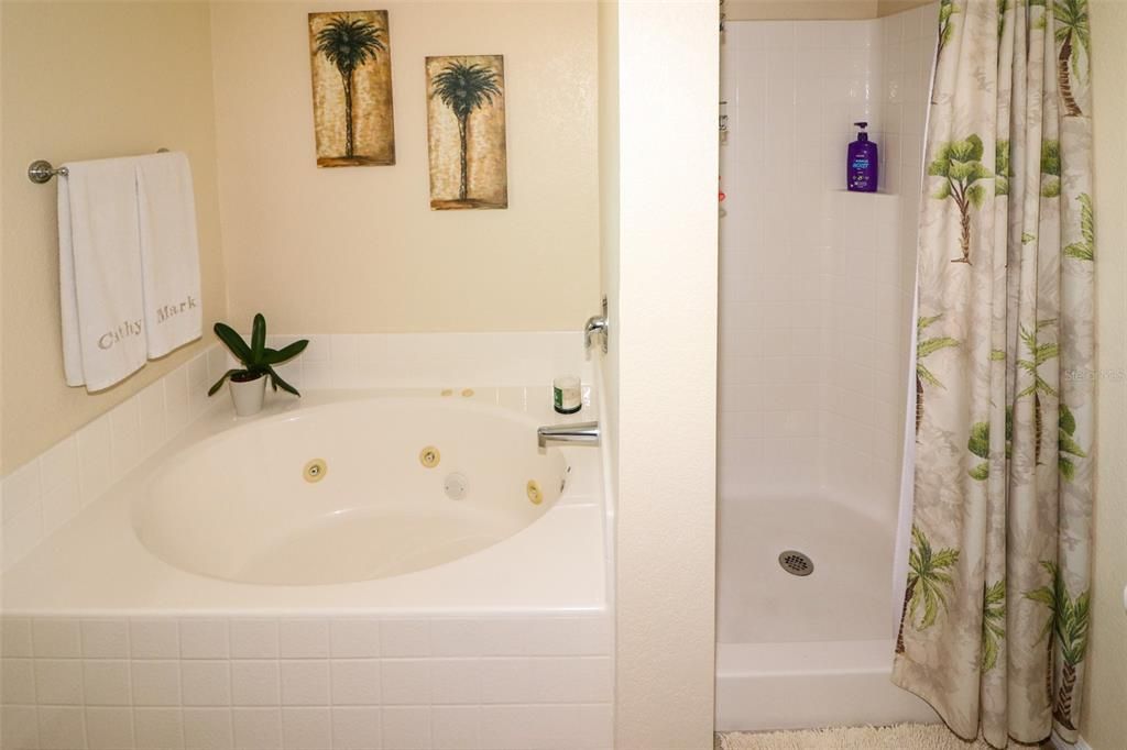 For Sale: $639,900 (3 beds, 2 baths, 1536 Square Feet)