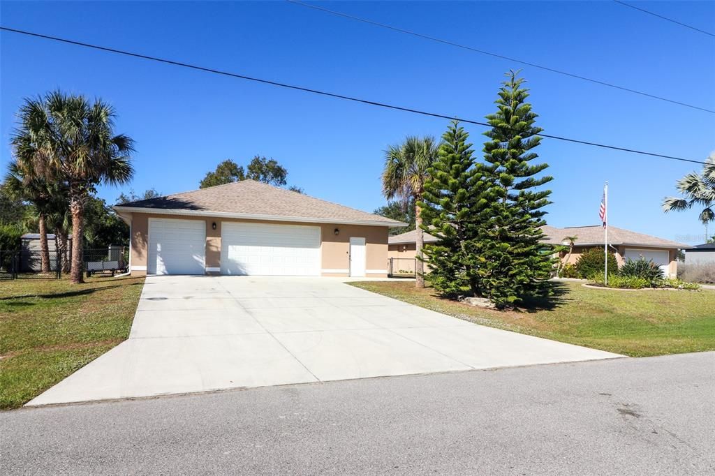 For Sale: $639,900 (3 beds, 2 baths, 1536 Square Feet)