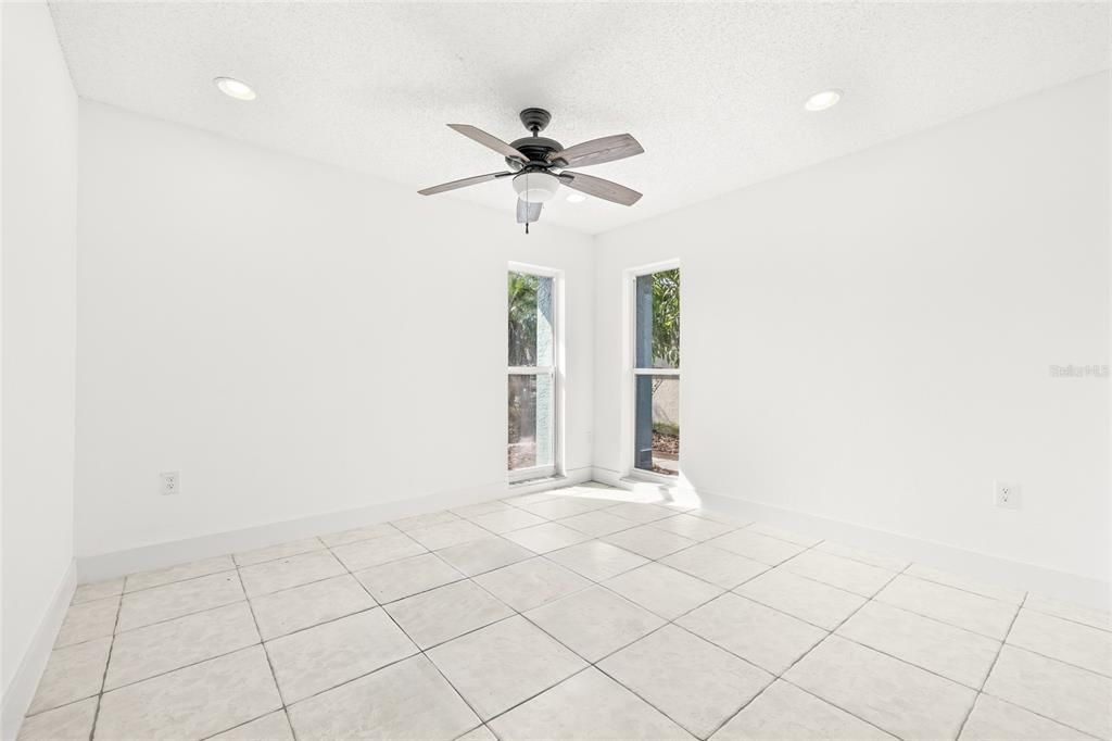 For Sale: $329,900 (3 beds, 2 baths, 1604 Square Feet)