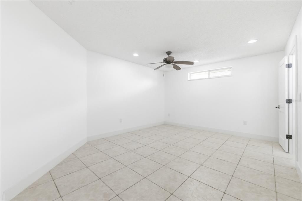 For Sale: $329,900 (3 beds, 2 baths, 1604 Square Feet)