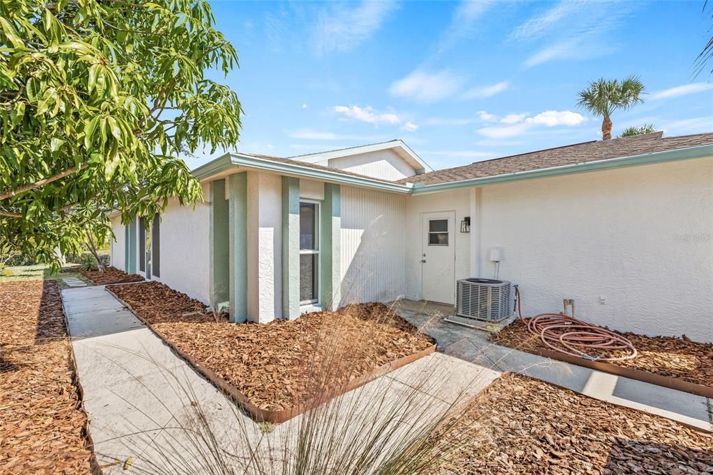 For Sale: $329,900 (3 beds, 2 baths, 1604 Square Feet)