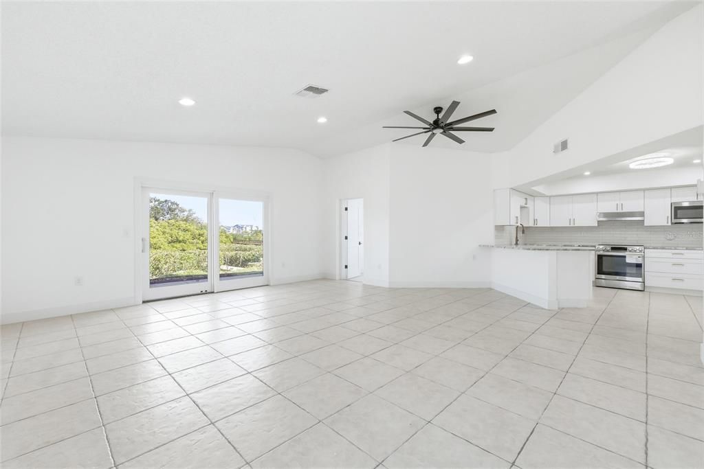 For Sale: $329,900 (3 beds, 2 baths, 1604 Square Feet)