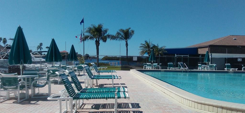 For Sale: $329,900 (3 beds, 2 baths, 1604 Square Feet)