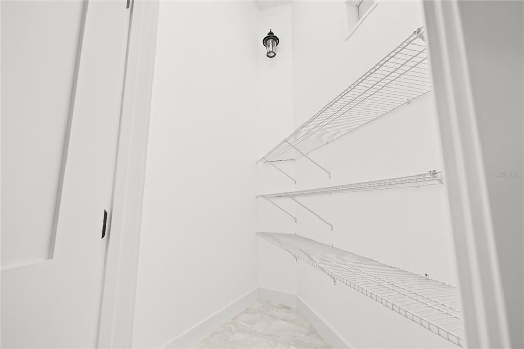 For Sale: $329,900 (3 beds, 2 baths, 1604 Square Feet)