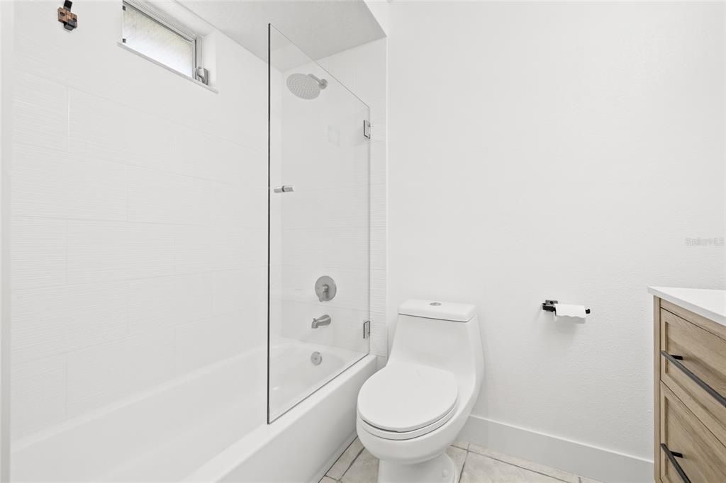 For Sale: $329,900 (3 beds, 2 baths, 1604 Square Feet)