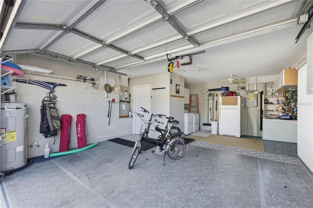 En Venta: $359,000 (2 camas, 2 baños, 1094 Pies cuadrados)