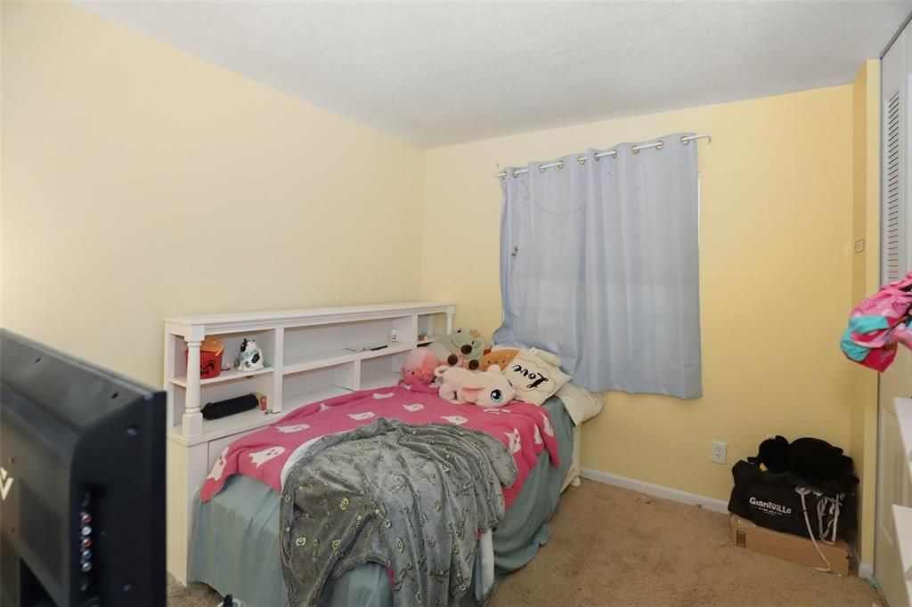 Active With Contract: $420,000 (3 beds, 2 baths, 1696 Square Feet)