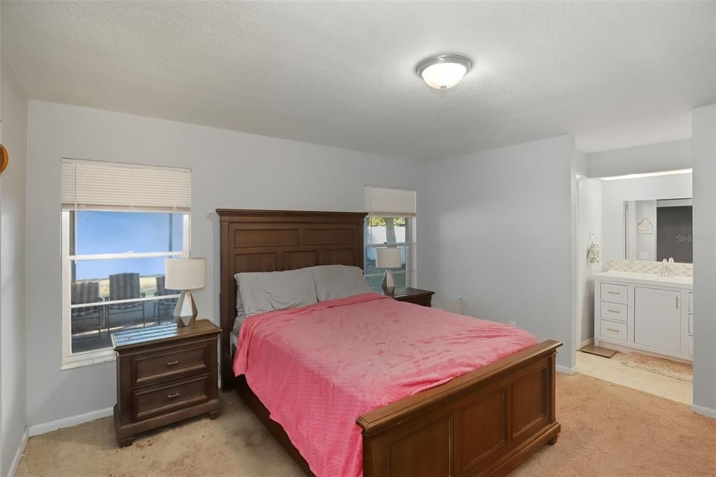 Active With Contract: $420,000 (3 beds, 2 baths, 1696 Square Feet)