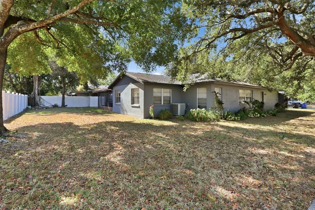 Active With Contract: $420,000 (3 beds, 2 baths, 1696 Square Feet)