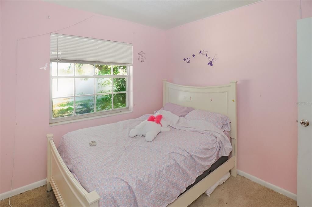 Active With Contract: $420,000 (3 beds, 2 baths, 1696 Square Feet)