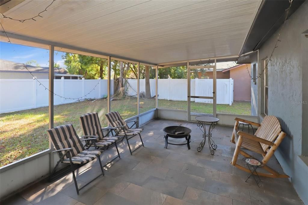 Active With Contract: $420,000 (3 beds, 2 baths, 1696 Square Feet)