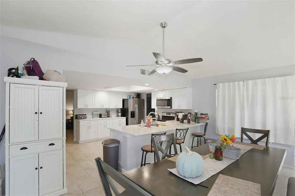 Active With Contract: $420,000 (3 beds, 2 baths, 1696 Square Feet)