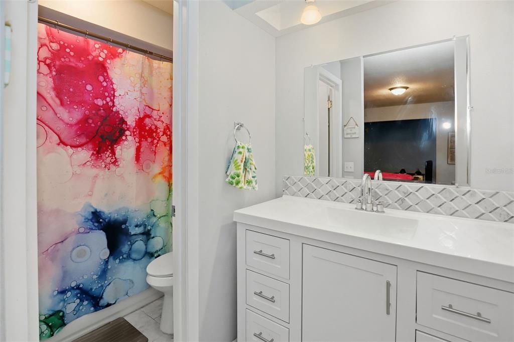 Active With Contract: $420,000 (3 beds, 2 baths, 1696 Square Feet)