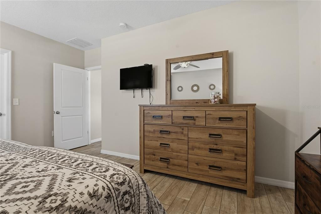 Active With Contract: $435,000 (4 beds, 2 baths, 1767 Square Feet)