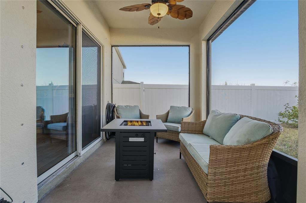 Active With Contract: $435,000 (4 beds, 2 baths, 1767 Square Feet)