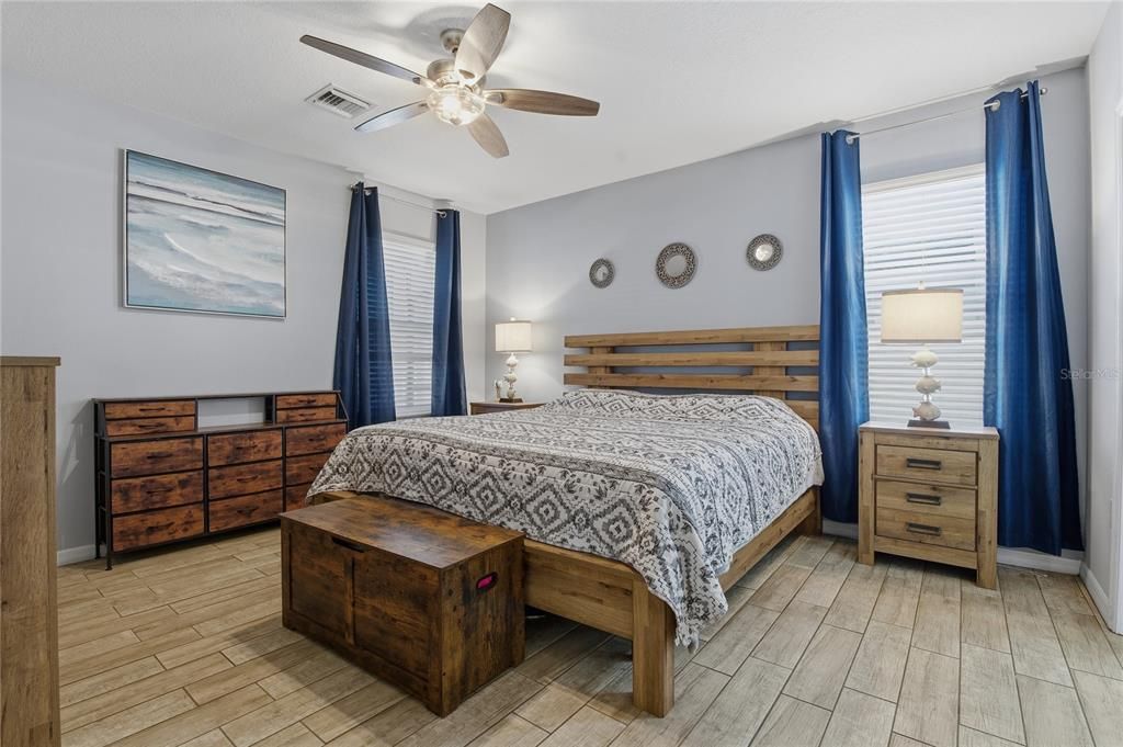 Active With Contract: $435,000 (4 beds, 2 baths, 1767 Square Feet)