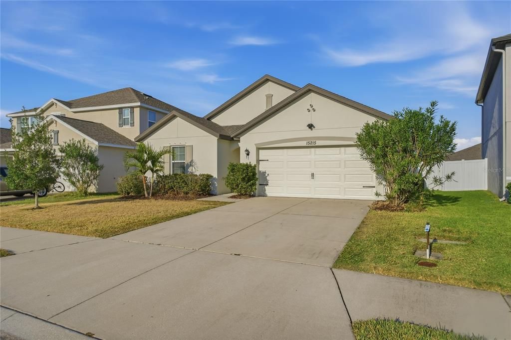 Active With Contract: $435,000 (4 beds, 2 baths, 1767 Square Feet)