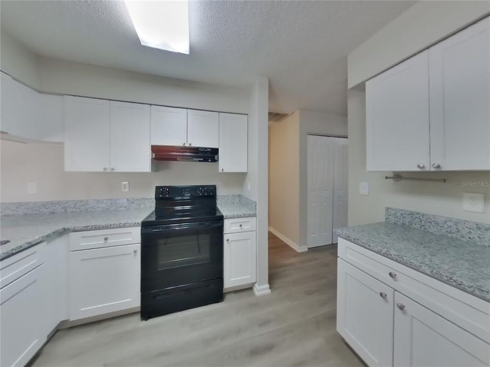 В аренду: $1,889 (3 спален, 2 ванн, 1504 Квадратных фут)