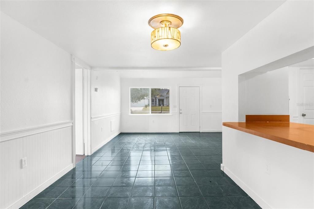 For Sale: $175,000 (3 beds, 2 baths, 1949 Square Feet)