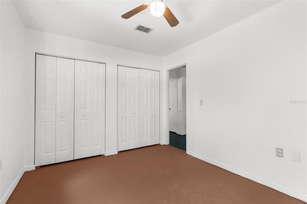 For Sale: $175,000 (3 beds, 2 baths, 1949 Square Feet)