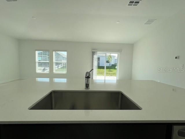 En Renta: $1,800 (3 camas, 2 baños, 1540 Pies cuadrados)