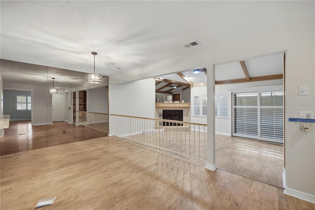 待售: $224,500 (2 贝兹, 2 浴室, 1545 平方英尺)