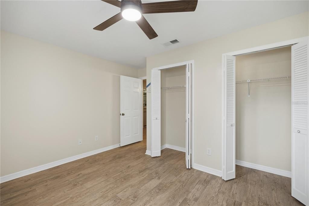 待售: $224,500 (2 贝兹, 2 浴室, 1545 平方英尺)