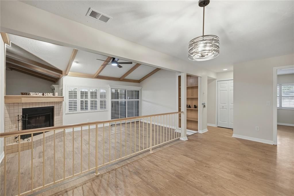 待售: $224,500 (2 贝兹, 2 浴室, 1545 平方英尺)