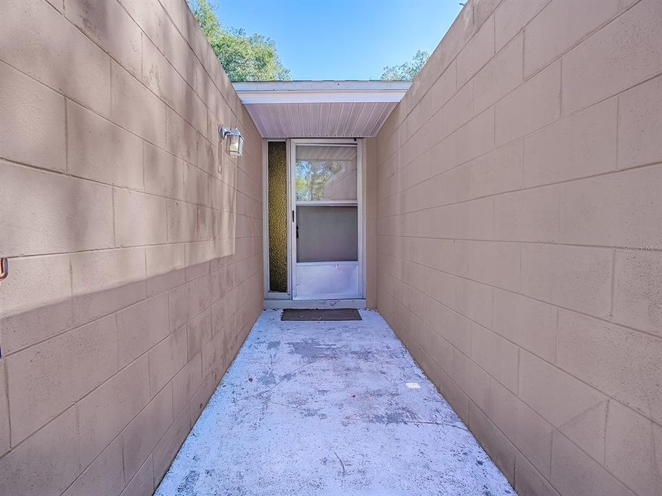 待售: $379,900 (4 贝兹, 2 浴室, 1680 平方英尺)