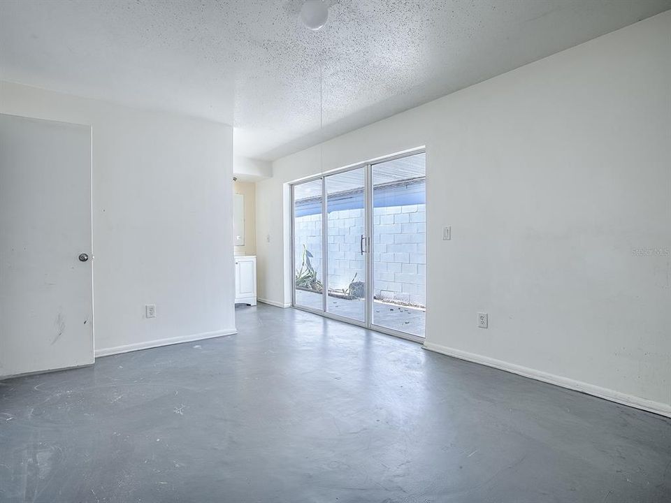 待售: $379,900 (4 贝兹, 2 浴室, 1680 平方英尺)