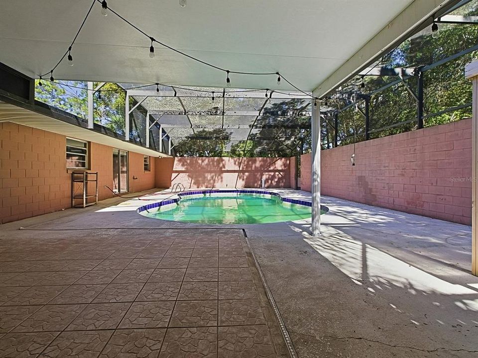 待售: $379,900 (4 贝兹, 2 浴室, 1680 平方英尺)