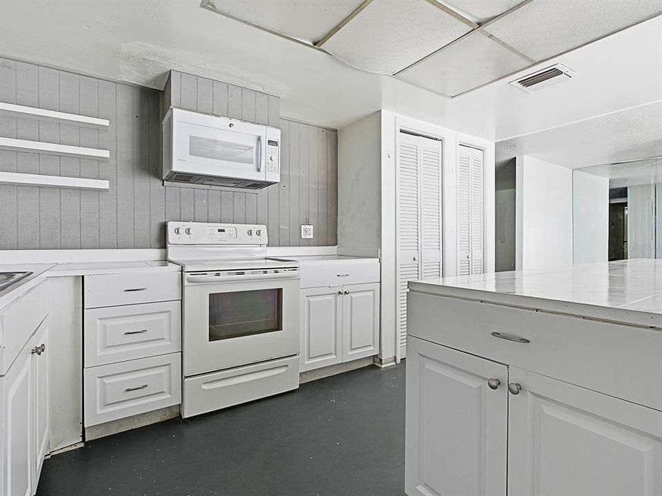 待售: $379,900 (4 贝兹, 2 浴室, 1680 平方英尺)