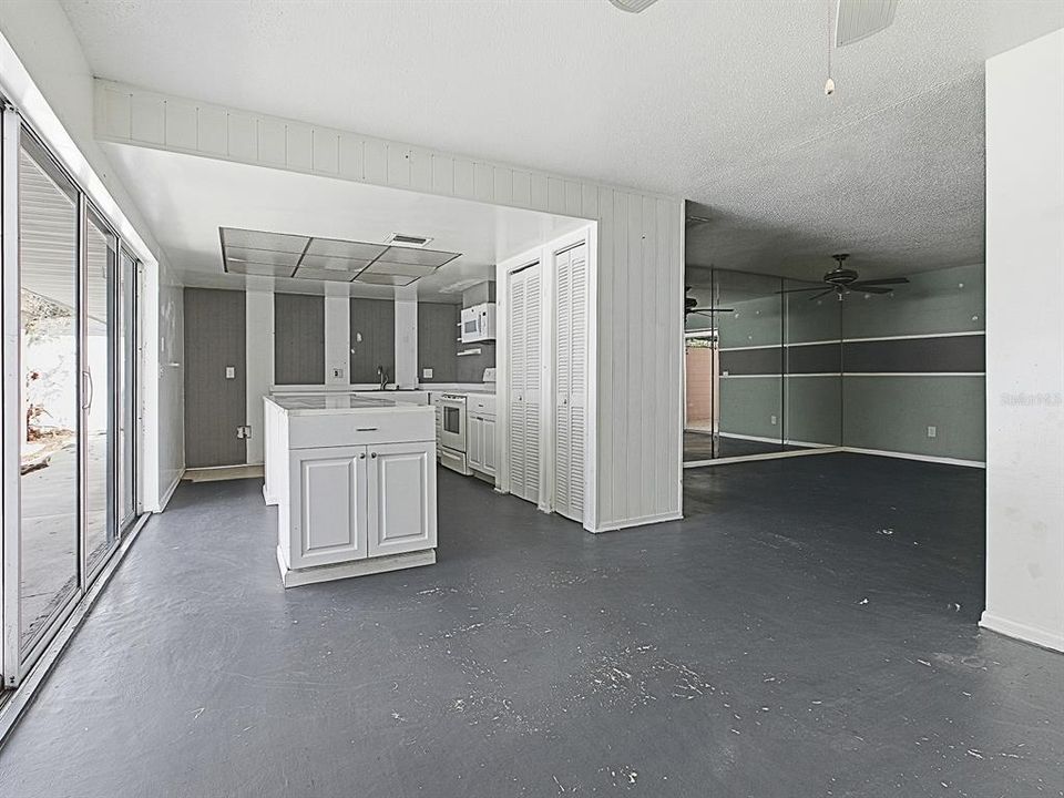 待售: $379,900 (4 贝兹, 2 浴室, 1680 平方英尺)