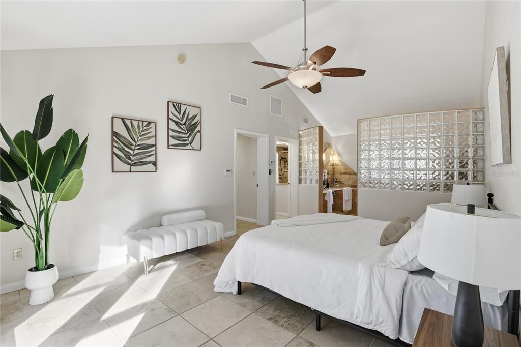 Active With Contract: $595,000 (4 beds, 3 baths, 2971 Square Feet)