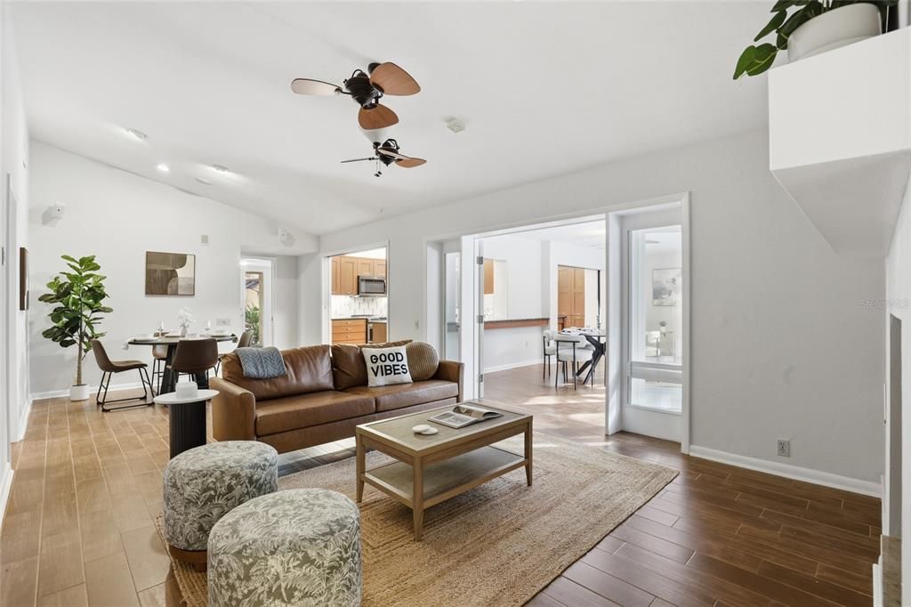 Active With Contract: $595,000 (4 beds, 3 baths, 2971 Square Feet)