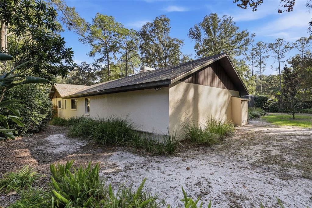 Active With Contract: $595,000 (4 beds, 3 baths, 2971 Square Feet)