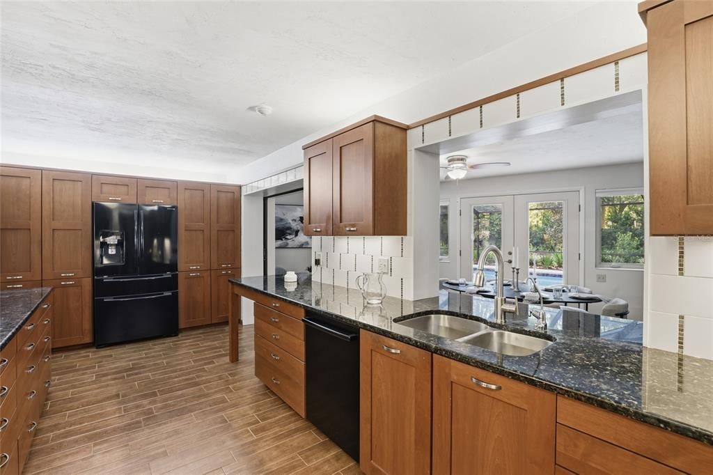 Active With Contract: $595,000 (4 beds, 3 baths, 2971 Square Feet)