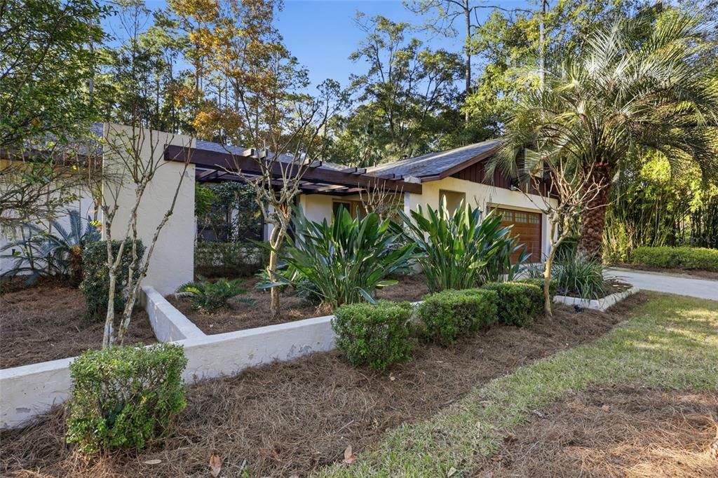 Active With Contract: $595,000 (4 beds, 3 baths, 2971 Square Feet)