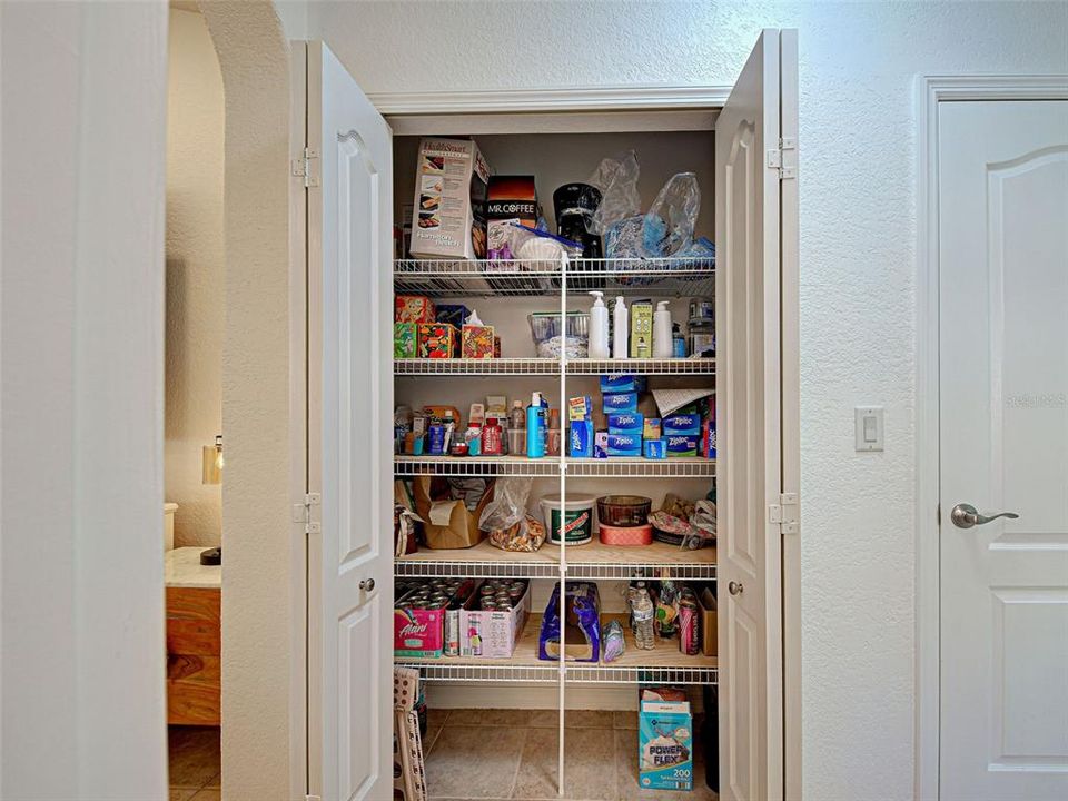 待售: $349,900 (2 贝兹, 2 浴室, 1348 平方英尺)