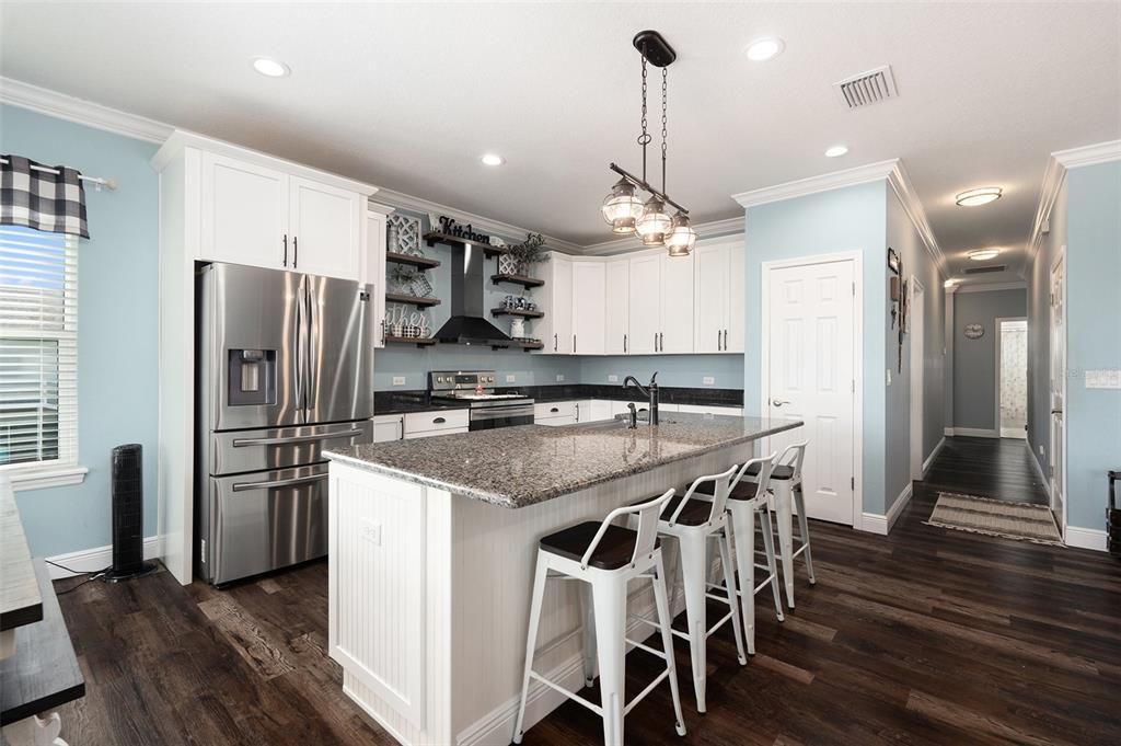 For Sale: $600,000 (3 beds, 2 baths, 1650 Square Feet)