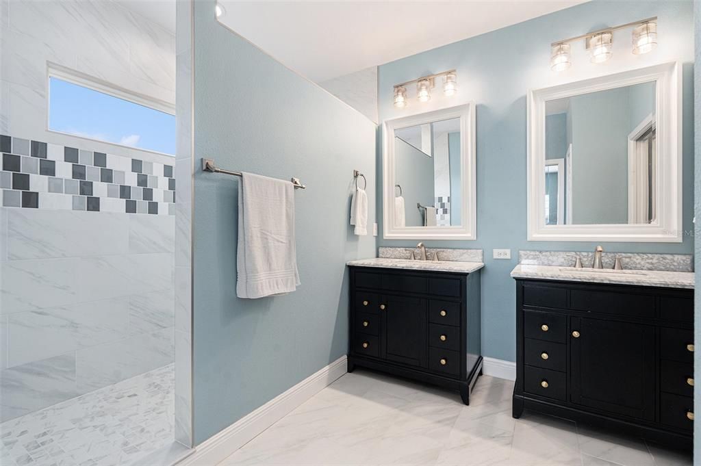 For Sale: $600,000 (3 beds, 2 baths, 1650 Square Feet)