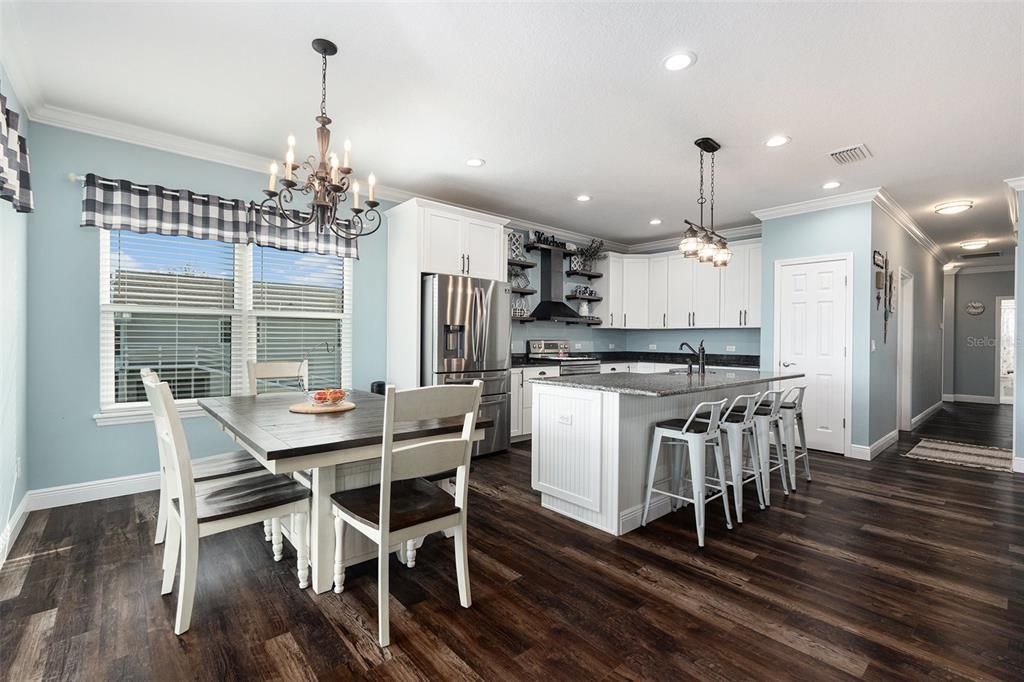 For Sale: $600,000 (3 beds, 2 baths, 1650 Square Feet)