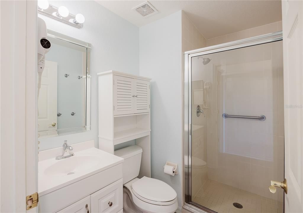 待售: $325,000 (3 贝兹, 2 浴室, 1768 平方英尺)